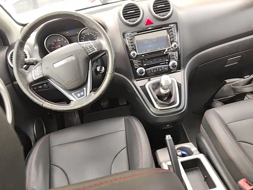 Haval H6 2016 upgraded version 1.5T manual two-wheel drive elite type купить на сайте DeffCars