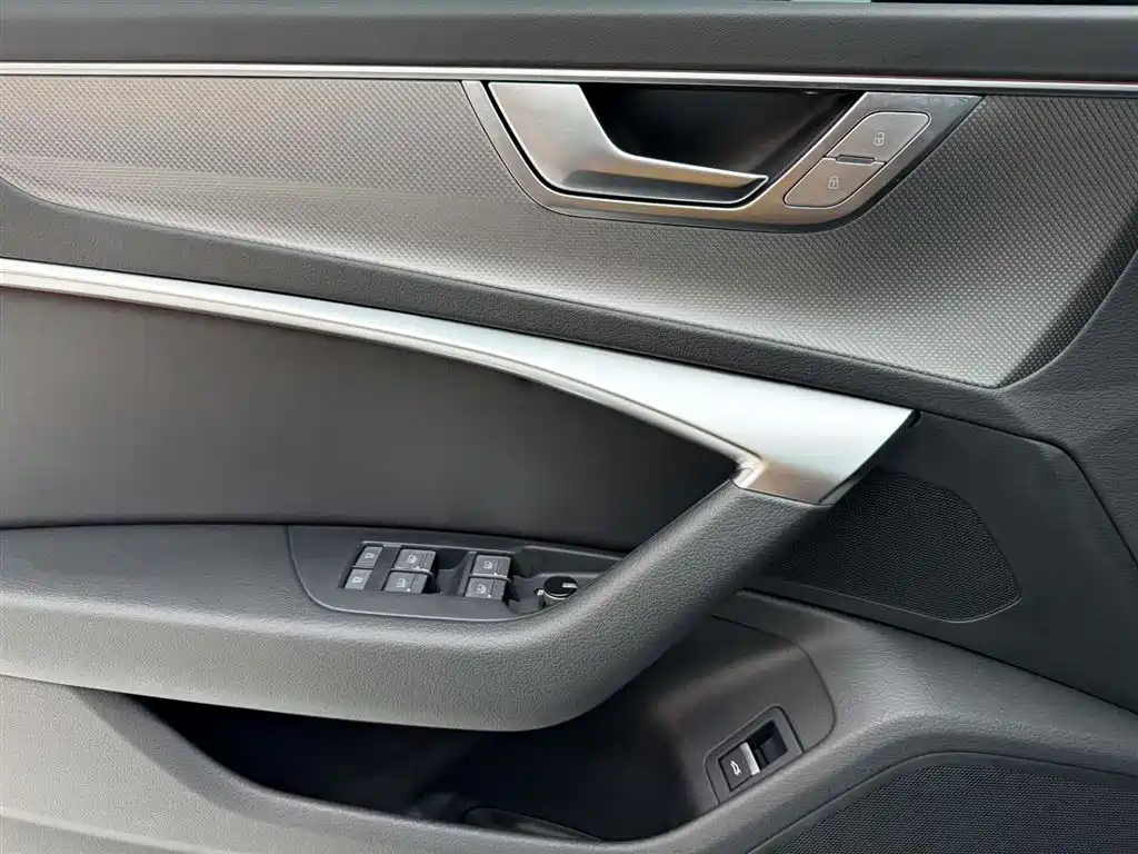 Audi A6L 2024 40 TFSI luxury and dynamic model купить на сайте DeffCars