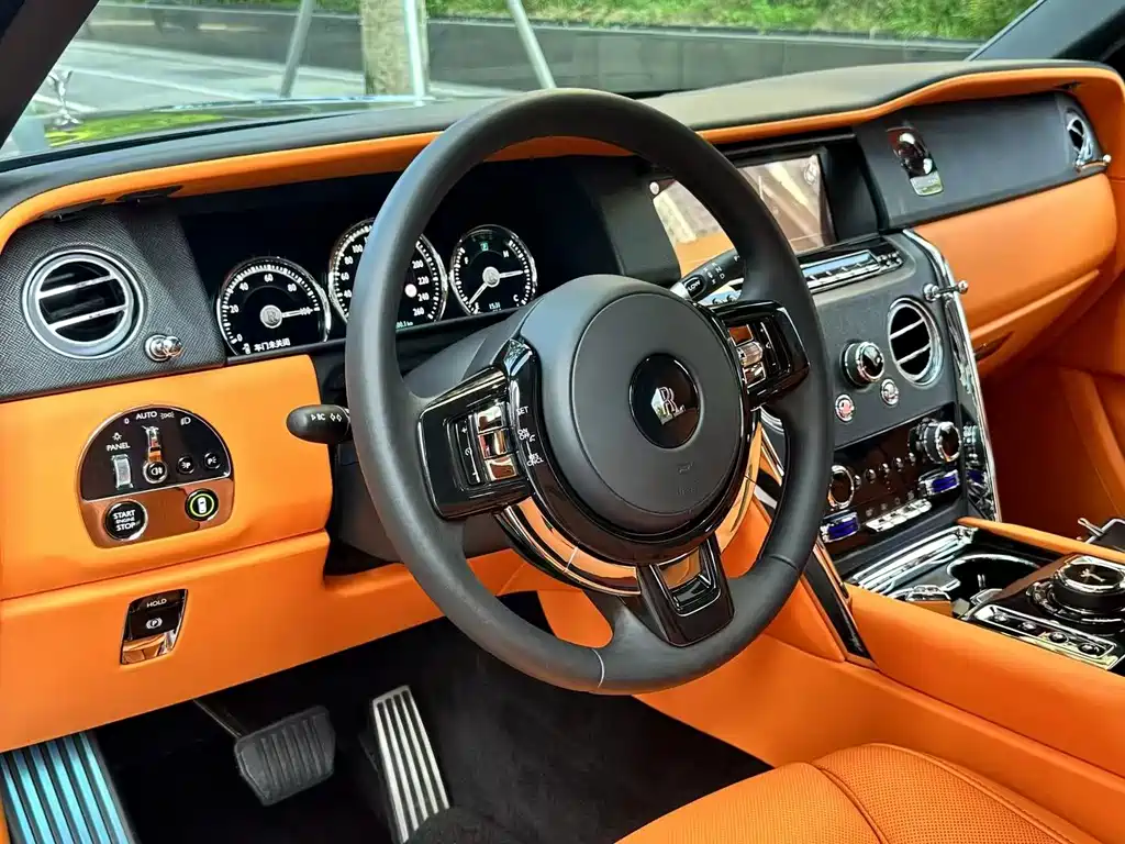 Cullinan 2018 four-seat version купить на сайте DeffCars