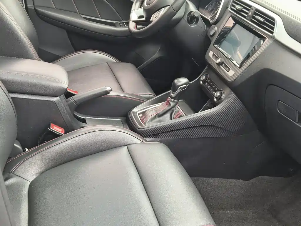 MG ZS 2017 16T automatic flagship Internet version купить на сайте DeffCars