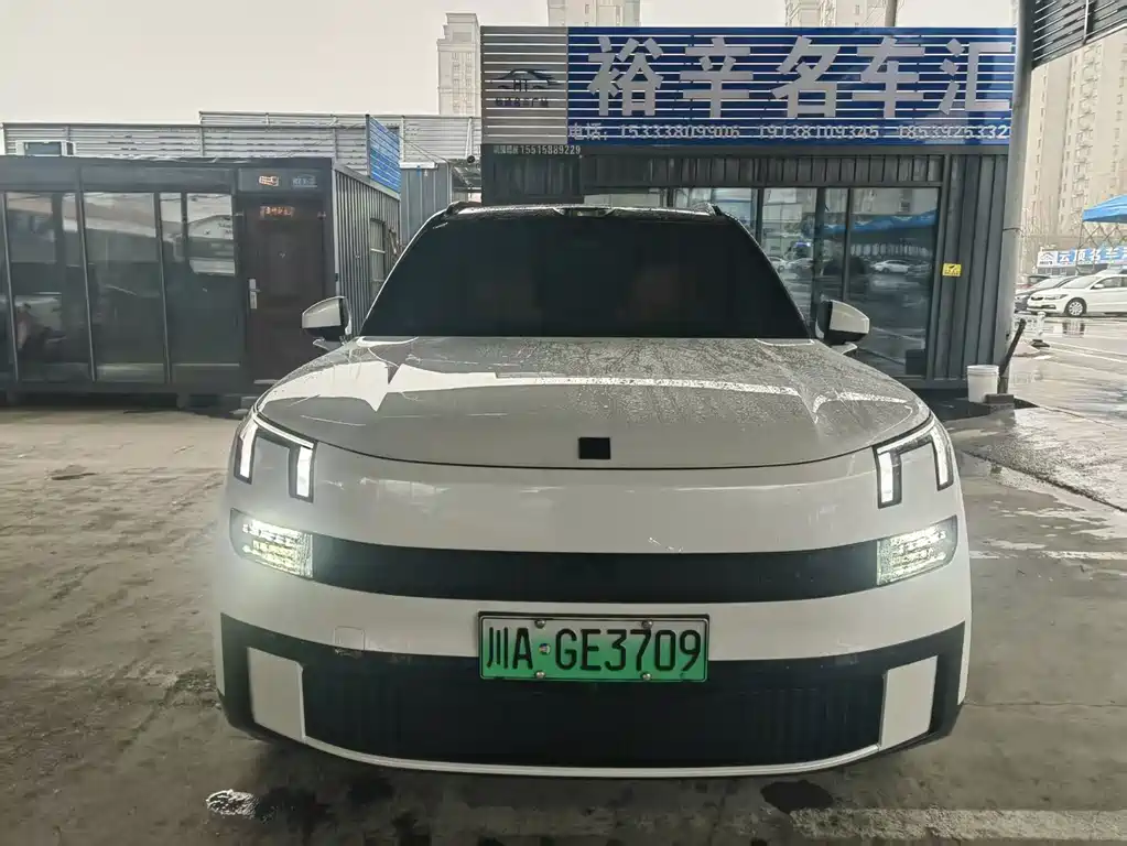 Lynk & Co 900 2025 1.5T Ultra купить на сайте DeffCars