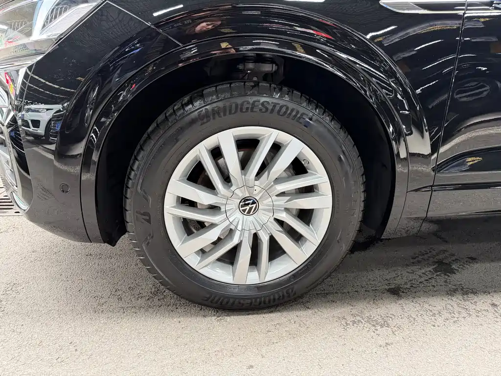 Touareg 2023 2.0TSI Ruishang Edition купить на сайте DeffCars