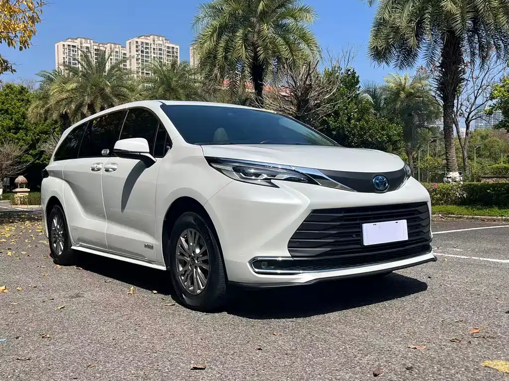 SIENNA 2024 2.5L Hybrid Comfort Edition купить на сайте DeffCars