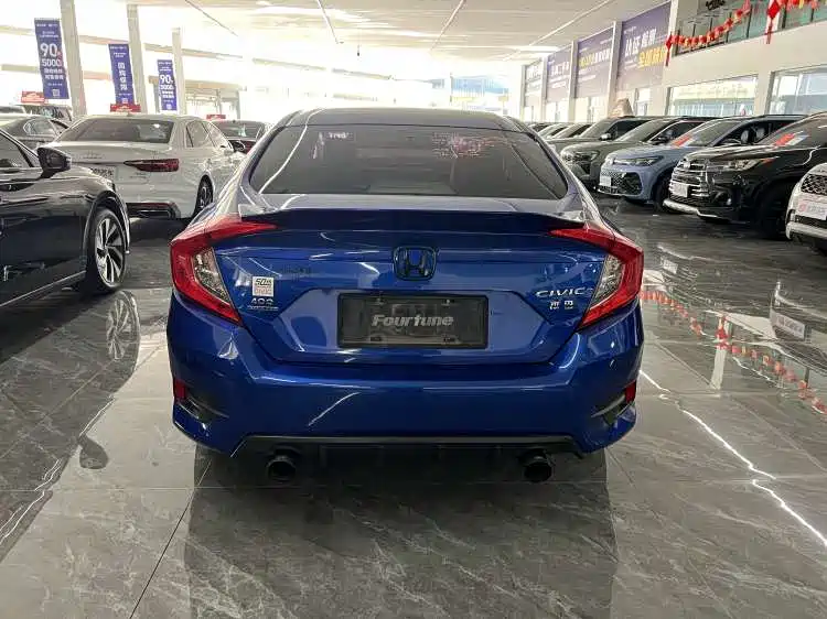Civic 2016 220TURBO CVT Deluxe Edition купить на сайте DeffCars