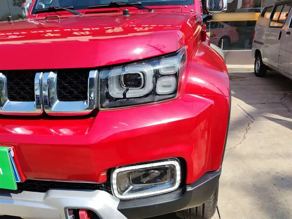 Beijing Off-Road BJ40 2019 2.3T Automatic 4WD City Hunter Edition Exclusive Model National VI купить на сайте DeffCars