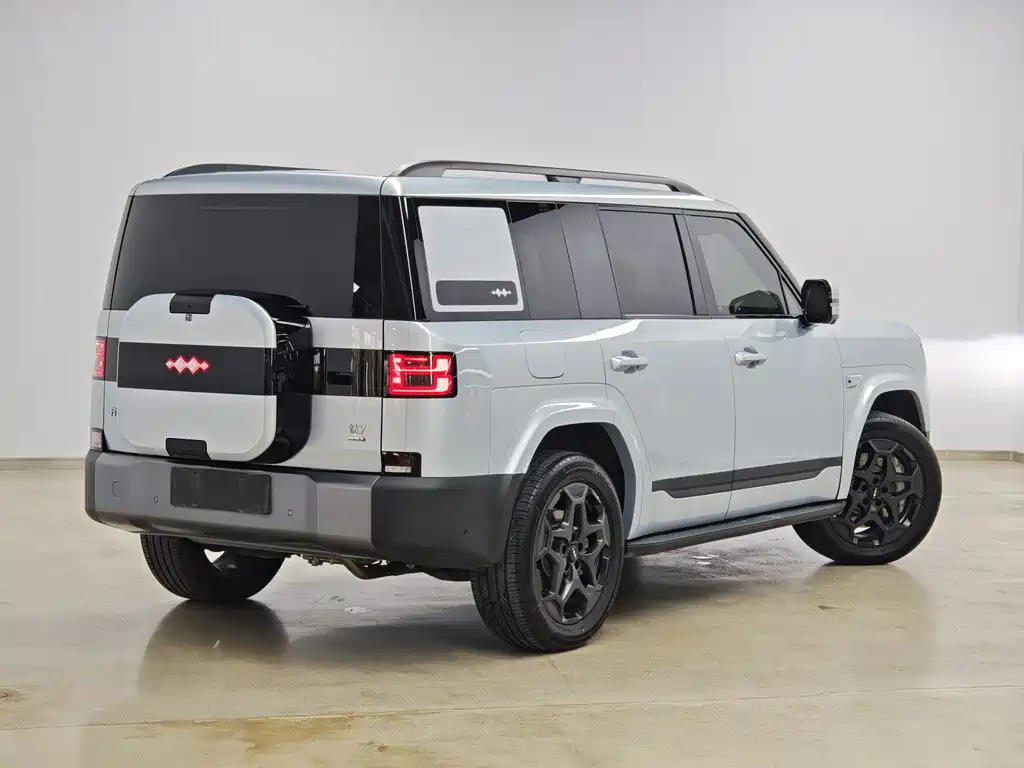 Titanium 7 2025 190KM four-wheel drive Ultra version купить на сайте DeffCars