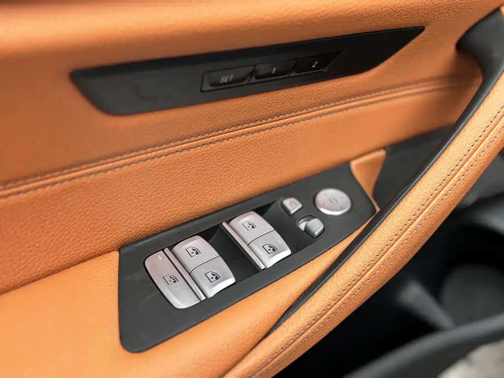 BMW 5 Series Imported 2022 Facelift 530i Fashion Edition M Sports Package купить на сайте DeffCars