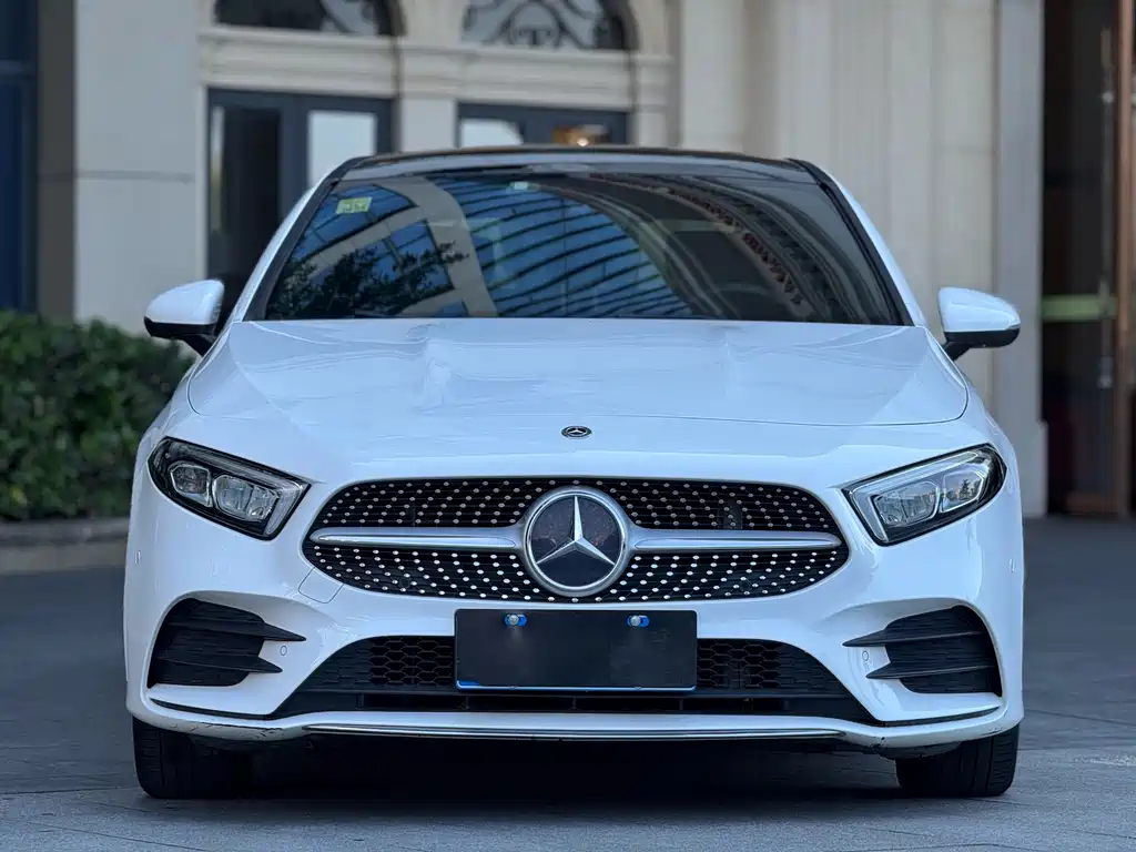 Mercedes-Benz A-Class 2019 A 200 L Sports Sedan купить на сайте DeffCars