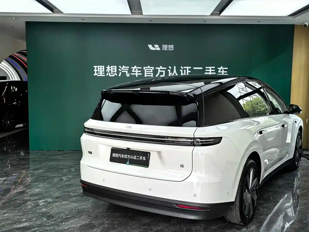 Ideal i8 2025 Standard Edition купить на сайте DeffCars