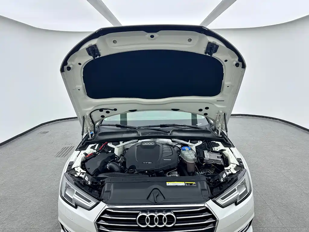 Audi A4L 2018 30th Anniversary Model 40 TFSI Enterprising купить на сайте DeffCars