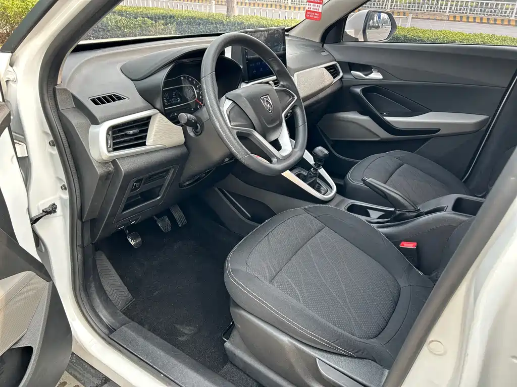 Baojun 510 2021 1.5L manual version купить на сайте DeffCars