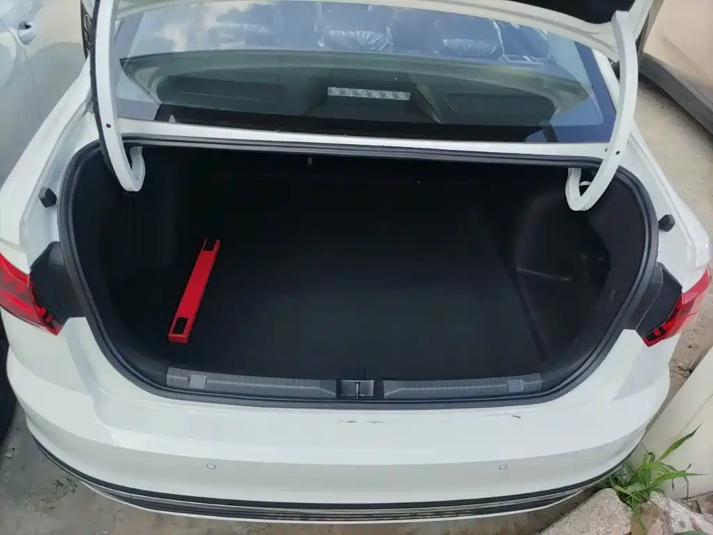 Bora 2025 model 200TSI DSG Yuexing PRO version купить на сайте DeffCars