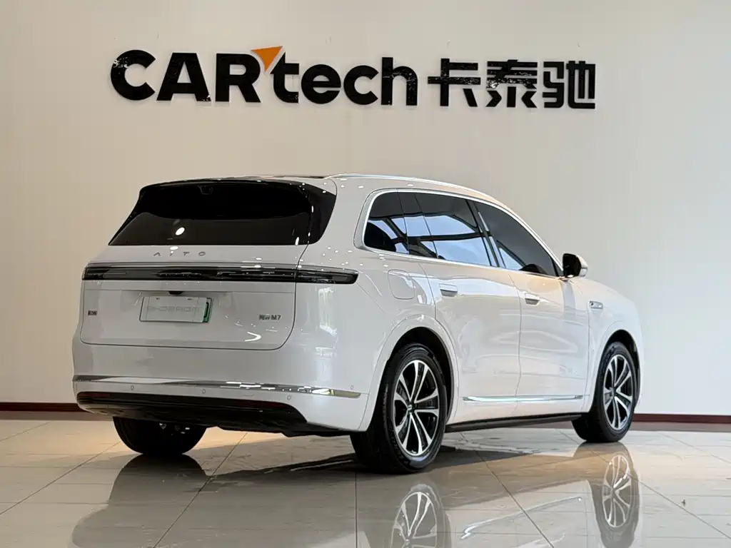 Wenjie M7 2026 extended range Ultra four-wheel drive version 6-seater 192-line lidar) купить на сайте DeffCars