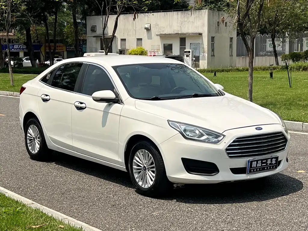 Escort 2017 facelift 1.5L automatic comfort model купить на сайте DeffCars