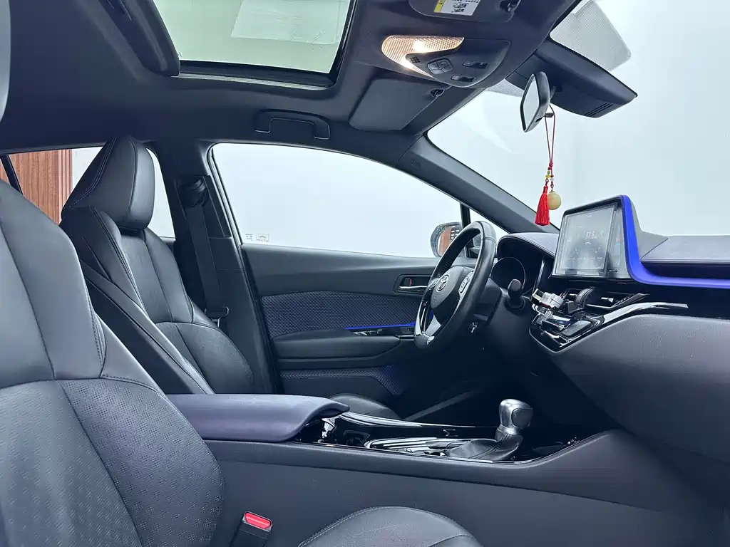 Yize IZOA 2018 2.0L Yichi Edition National VI купить на сайте DeffCars