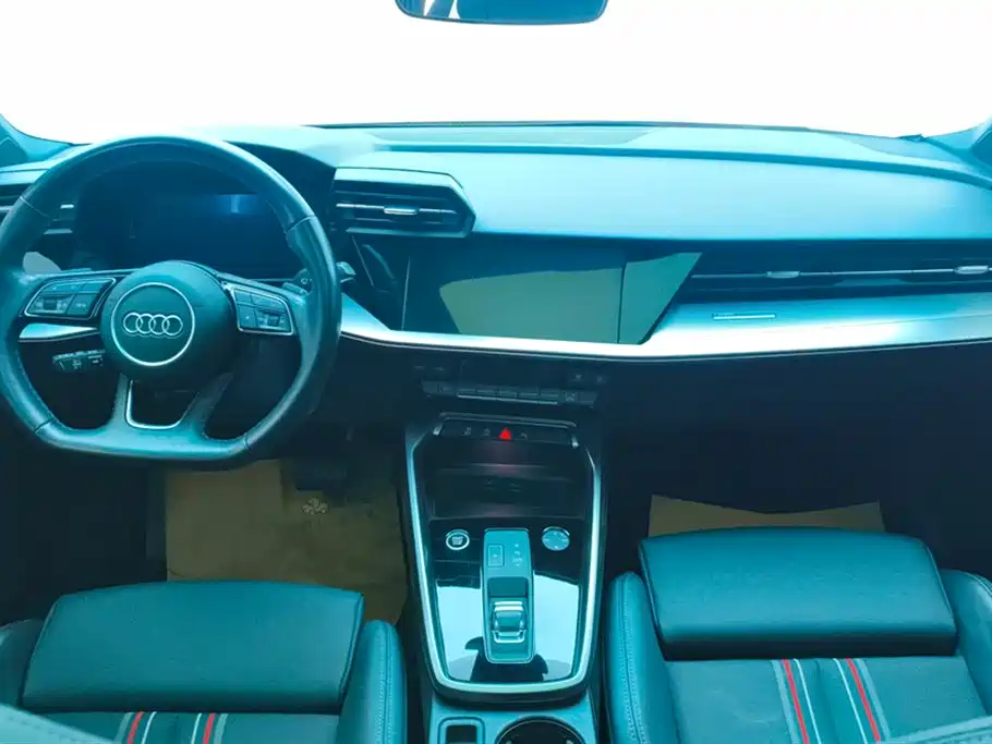 Audi A3 2024 A3L Limousine 35 TFSI Fashionable and Sporty купить на сайте DeffCars