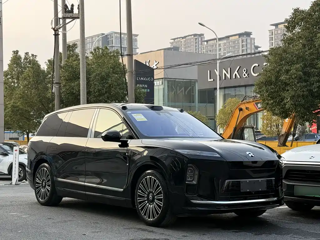 NIO ES8 2026 Six-seater Executive Deluxe Edition купить на сайте DeffCars