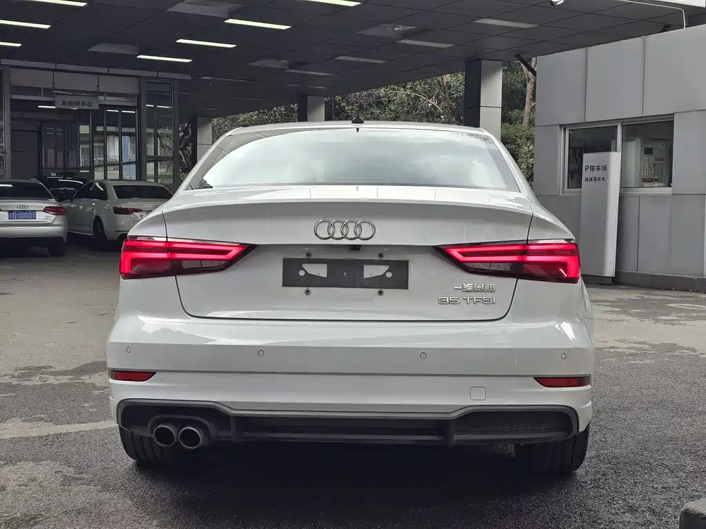 Audi A3 2019 Limousine 35 TFSI Fashion Type National VI купить на сайте DeffCars