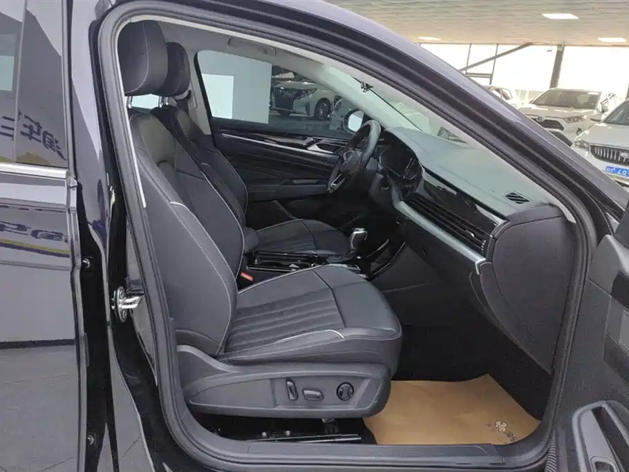 Passat 2022 330TSI Starry Sky Elite Edition купить на сайте DeffCars