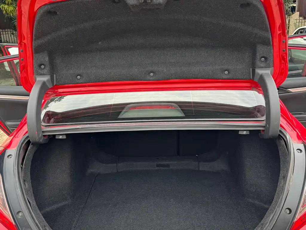 Civic 2019 220TURBO CVT Dynamic Edition National V купить на сайте DeffCars