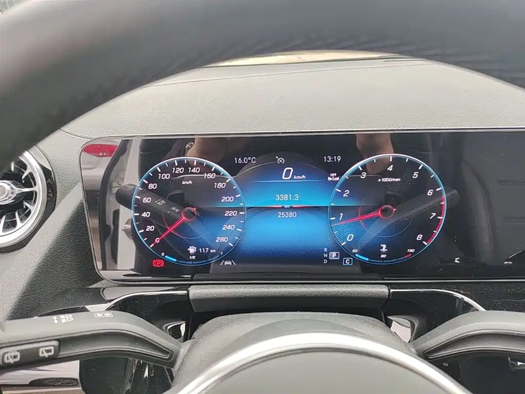 Mercedes-Benz GLA 2023 GLA 200 купить на сайте DeffCars