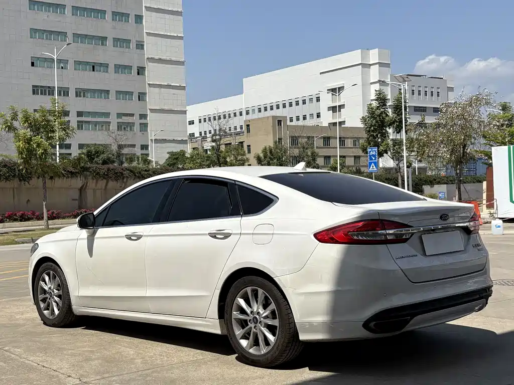 Mondeo 2017 EcoBoost 180 Fashion Model купить на сайте DeffCars
