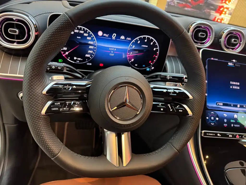 Mercedes-Benz GLC 2025 GLC 300 L 4MATIC luxury model 5 seats купить на сайте DeffCars