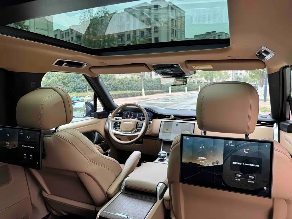 Range Rover 2024 3.0 L6 400PS Genesis Extended Edition купить на сайте DeffCars
