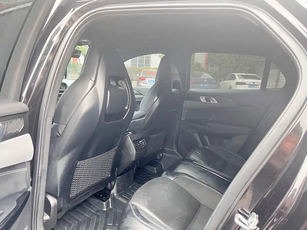 Lynk & Co 03 2022 2.0TD DCT Plus купить на сайте DeffCars