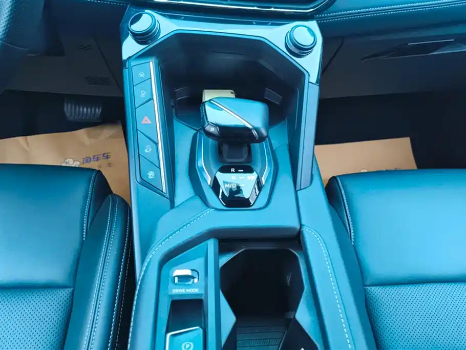 Lynk & Co 06 2023 Remix 1.5T Pro купить на сайте DeffCars