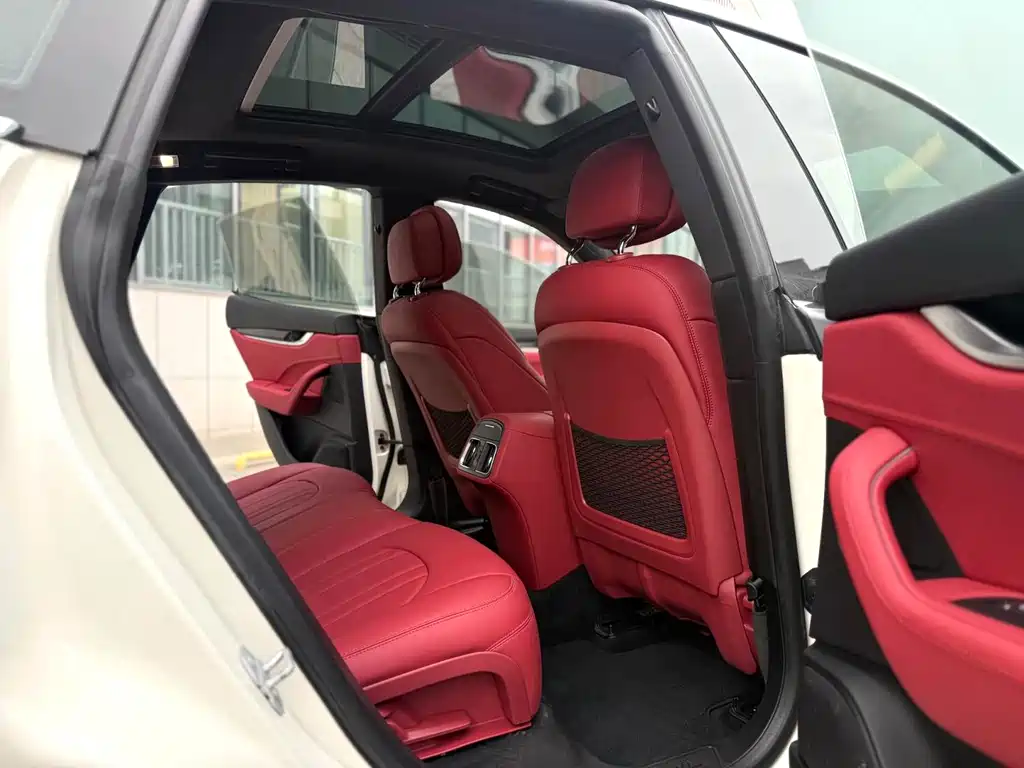 Levante 2018 3.0T Classic Edition купить на сайте DeffCars