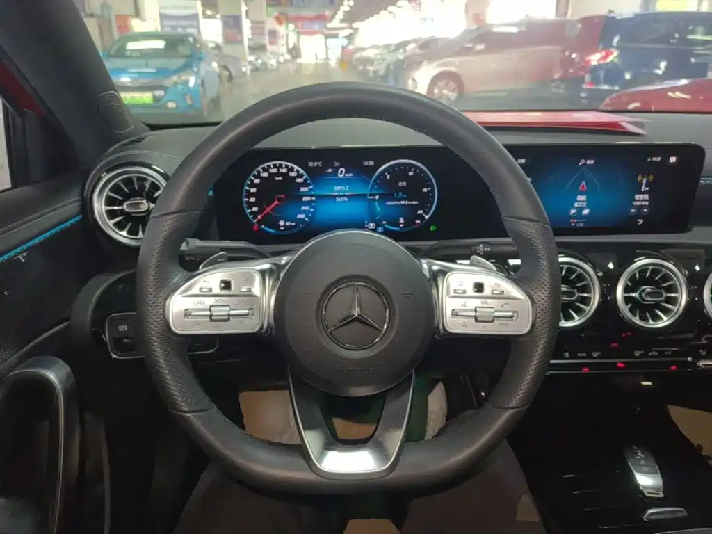 Mercedes A-Class 2022 facelift A 200 L sports sedan and fashionable model купить на сайте DeffCars