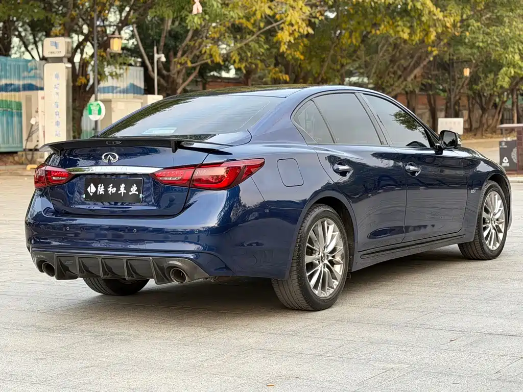 Infiniti Q50L 2018 2.0T Premium Edition National VI купить на сайте DeffCars