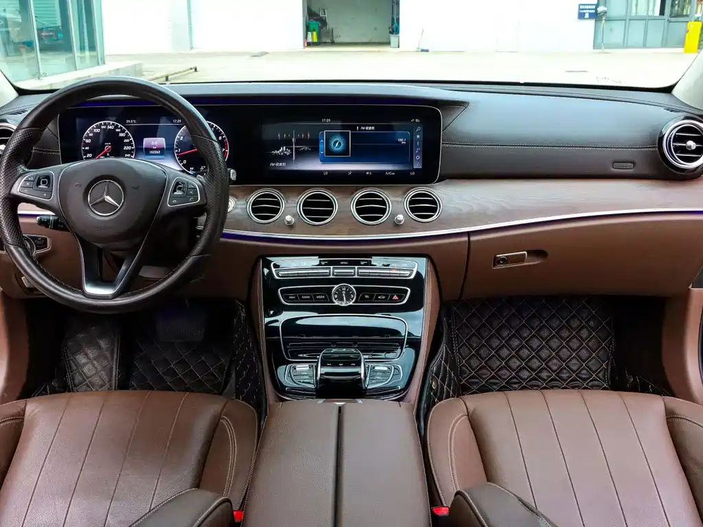 Mercedes-Benz E-Class 2017 E 320 L 4MATIC купить на сайте DeffCars