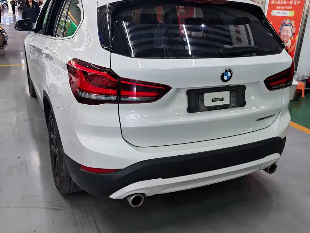 BMW X1 2021 sDrive25Li Leading Model купить на сайте DeffCars