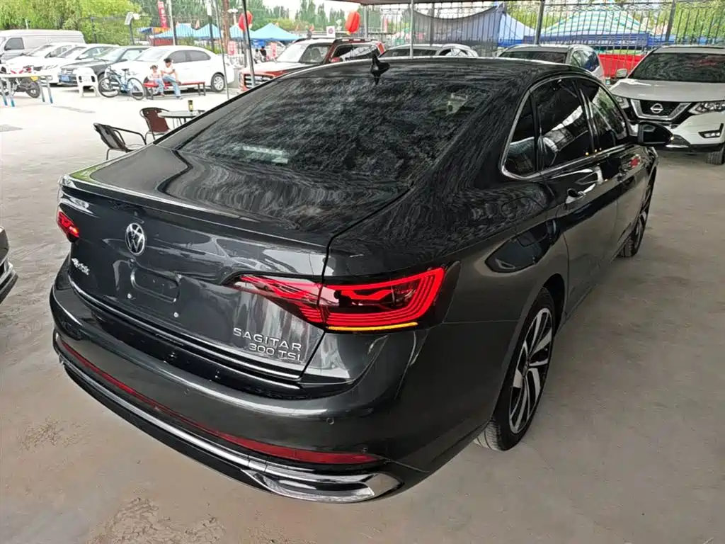 Sagitar 2023 300TSI DSG Excellence Edition купить на сайте DeffCars