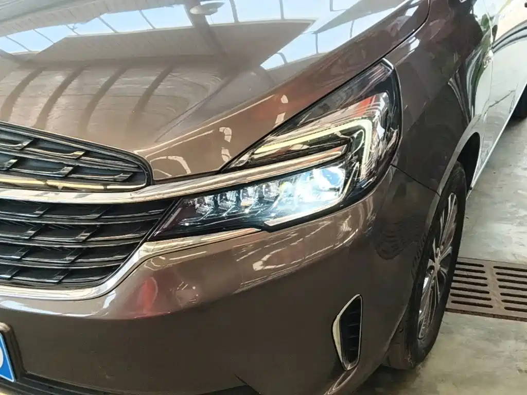 Buick GL8 2022 Land Business Class 652T Luxury купить на сайте DeffCars