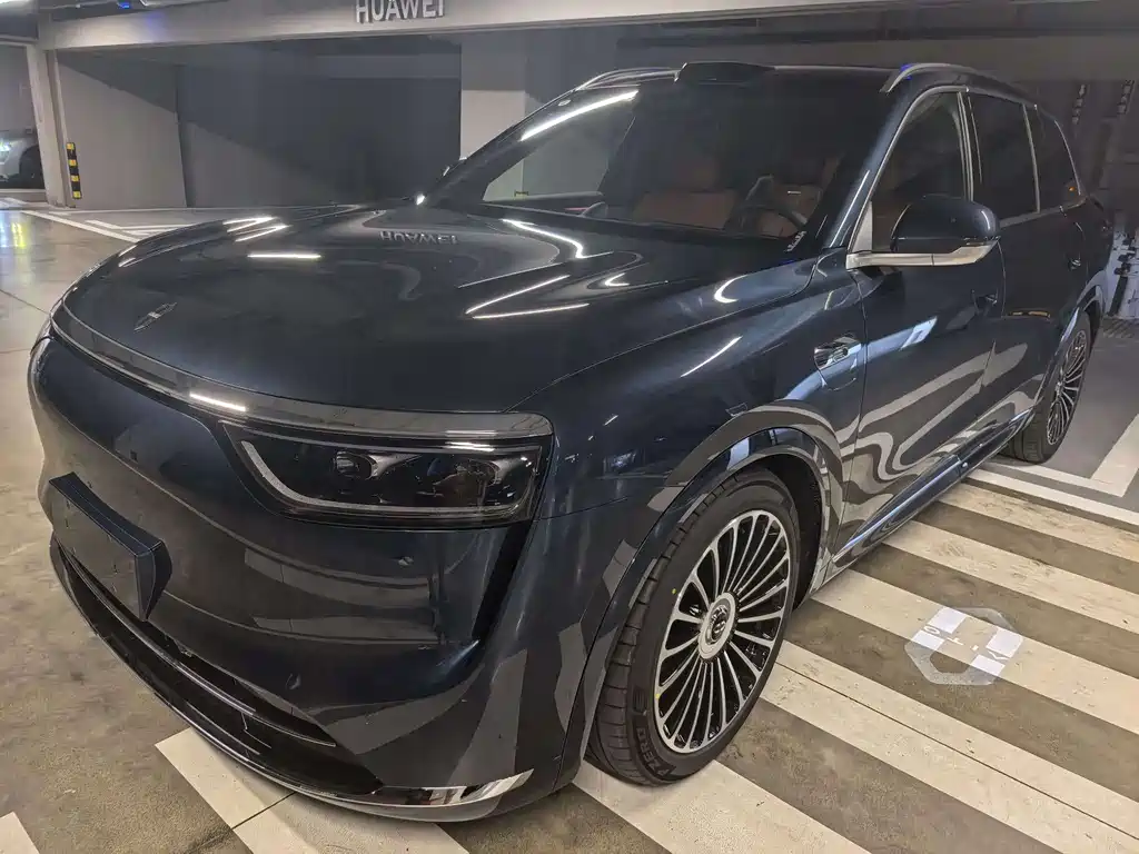 Wenjie M8 2025 extended range Max+ version 53.4kWh 6-seater version (192-line lidar) купить на сайте DeffCars