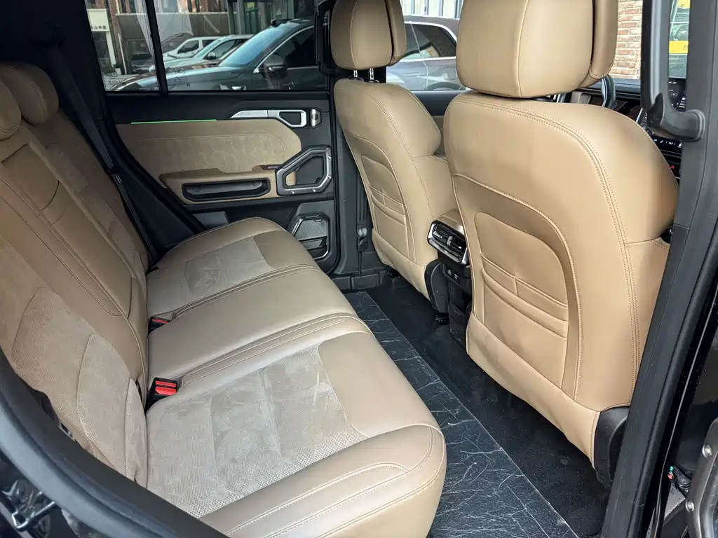Jietu Traveler 2023 2.0T four-wheel drive crossover PRO+ купить на сайте DeffCars