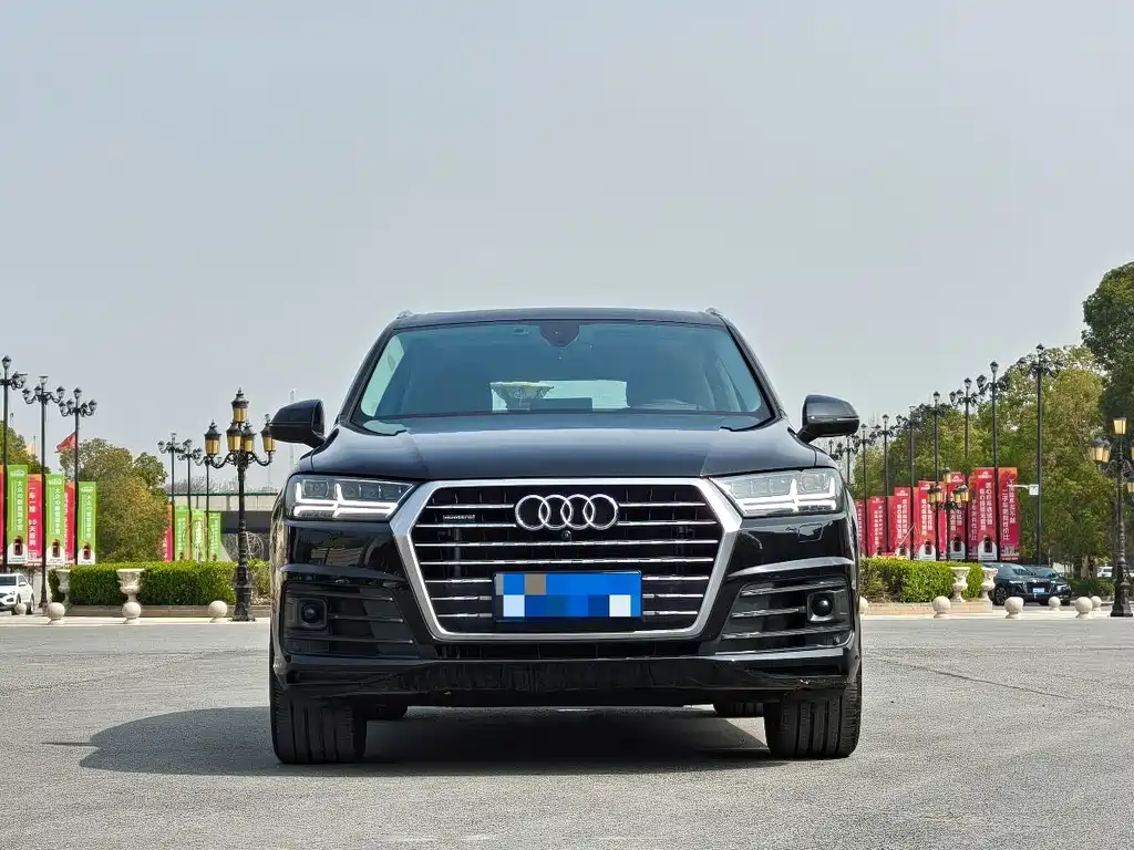 Audi Q7 2018 45 TFSI premium model купить на сайте DeffCars