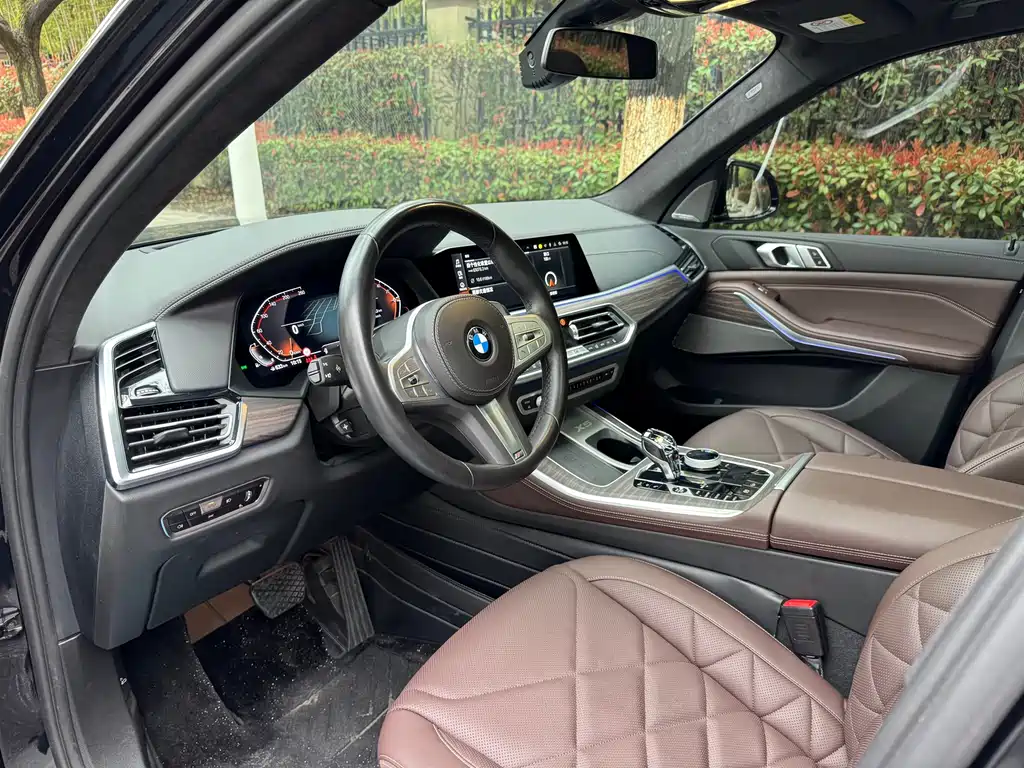 BMW X5 2022 facelift xDrive 40Li M sports package купить на сайте DeffCars