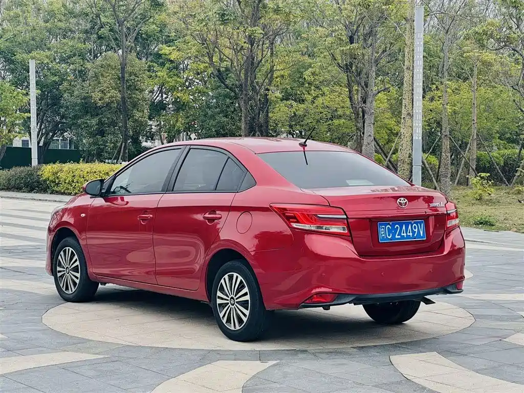 YARiS L 2017 1.5E CVT Charming Edition купить на сайте DeffCars