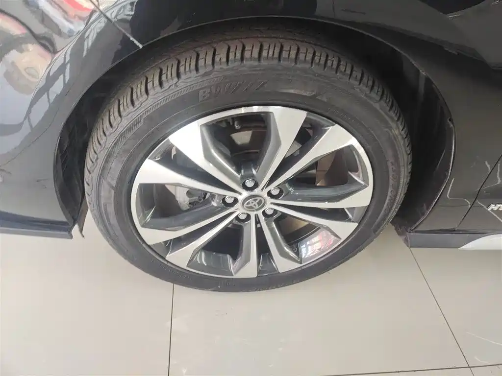 Grevia 2023 2.5L Hybrid Premium PLUS Edition купить на сайте DeffCars
