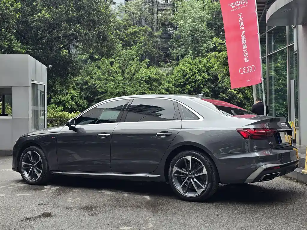 Audi A4L 2022 40 TFSI Fashionable and Dynamic купить на сайте DeffCars