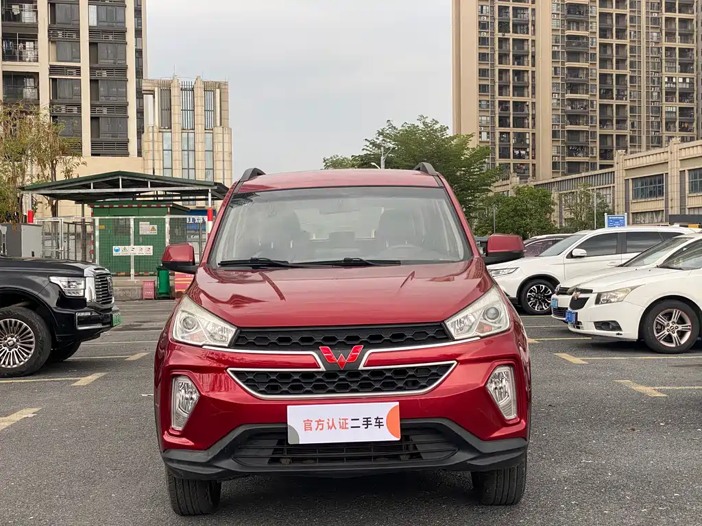 Wuling Hongguang S3 2018 1.5L Manual Comfort Type National V купить на сайте DeffCars