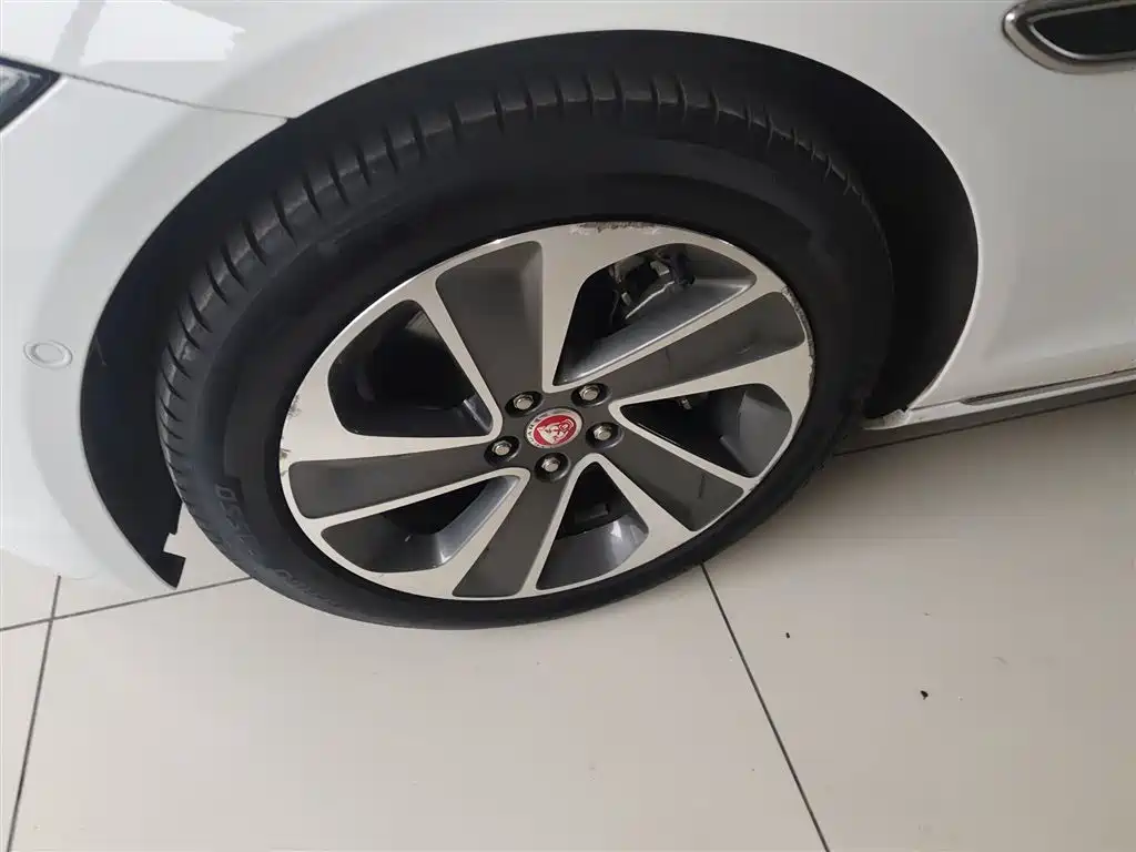 Jaguar XFL 2022 XFL 2.0T P200 2WD Elite Deluxe Edition купить на сайте DeffCars