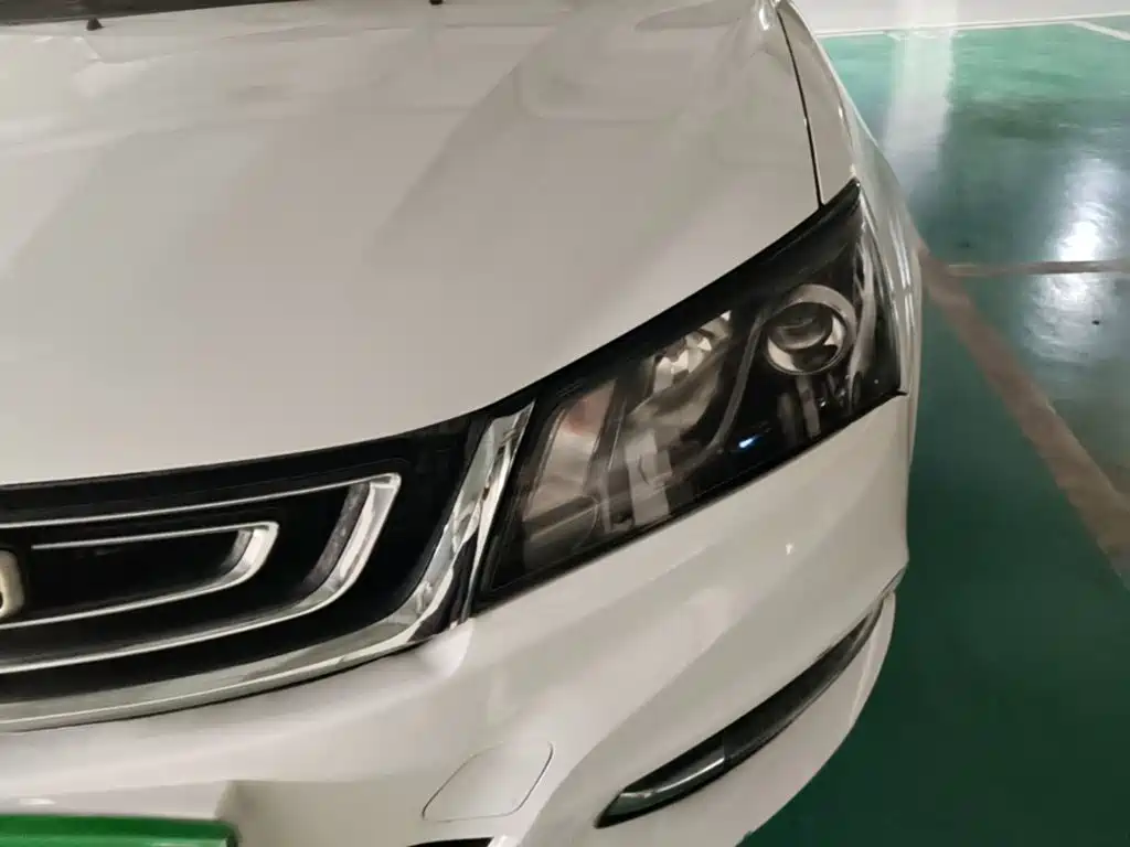 Emgrand 2017 Sedan Million Model 1.5L CVT Upward Interconnect Version купить на сайте DeffCars