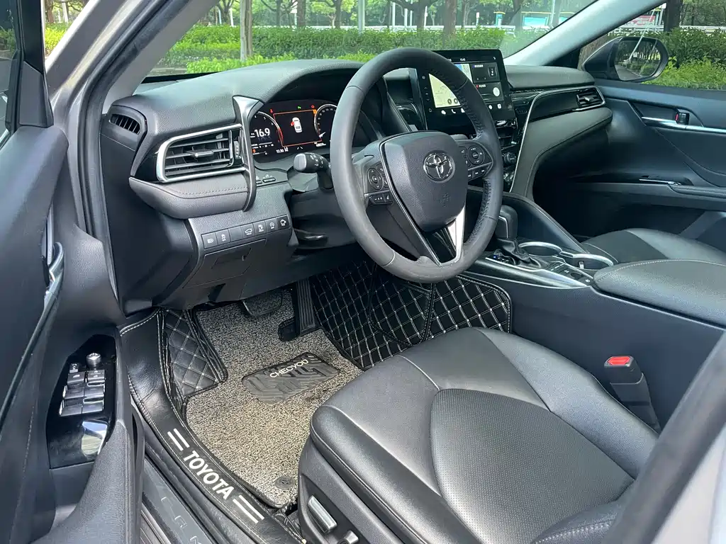 Camry 2021 2.5G Deluxe Edition купить на сайте DeffCars