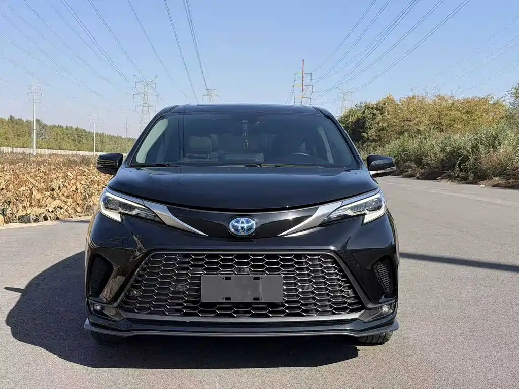 Grevia 2023 2.5L Hybrid Premium PLUS Edition купить на сайте DeffCars