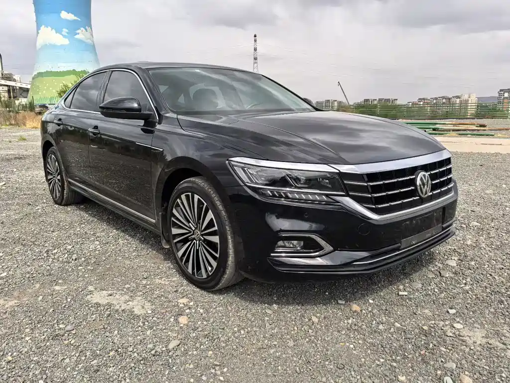 Passat 2019 330TSI Deluxe Edition National VI купить на сайте DeffCars